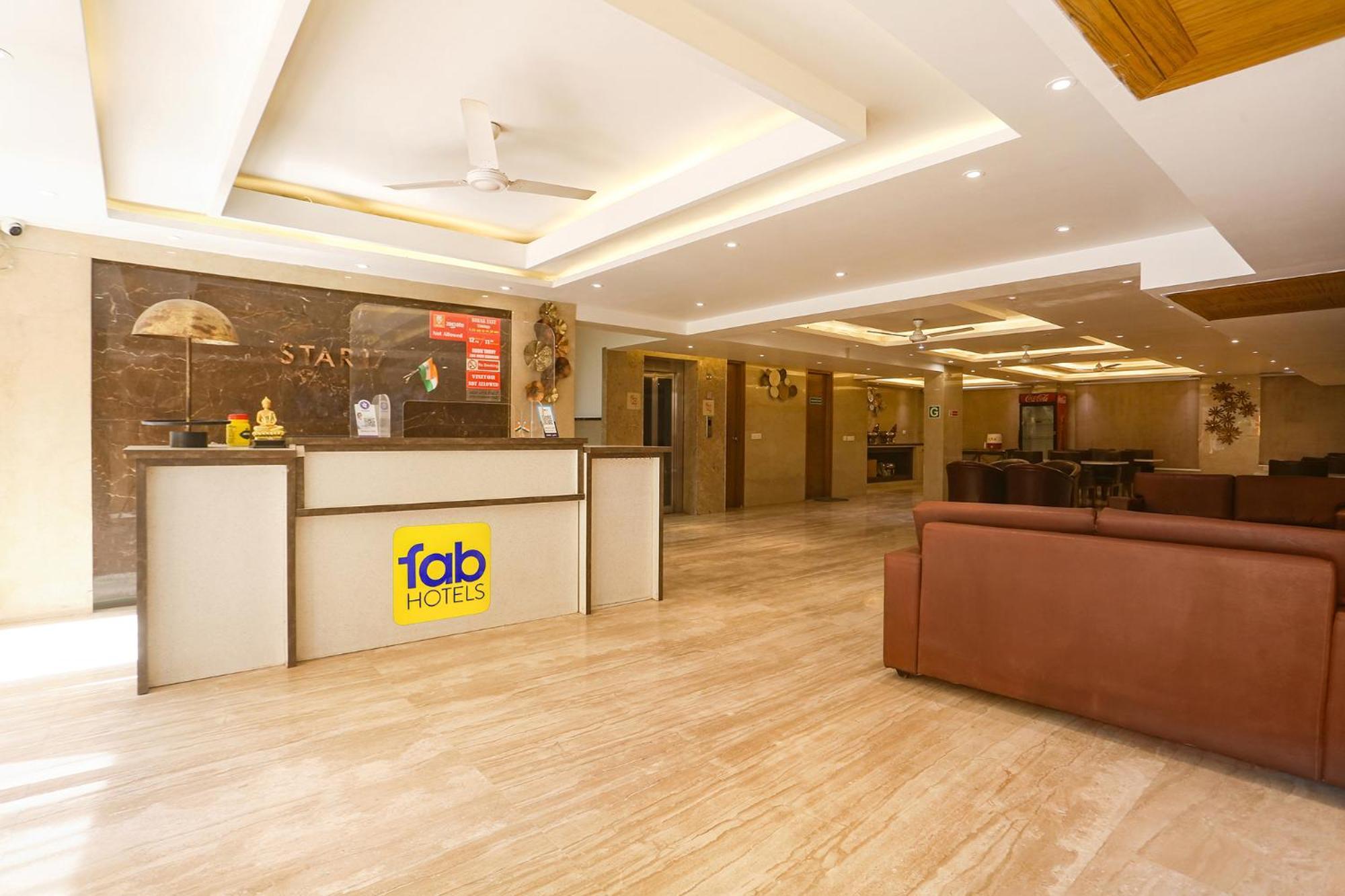 Fabhotel Prime Star 17 - Nr Yashobhoomi Convention Centre Делі Екстер'єр фото